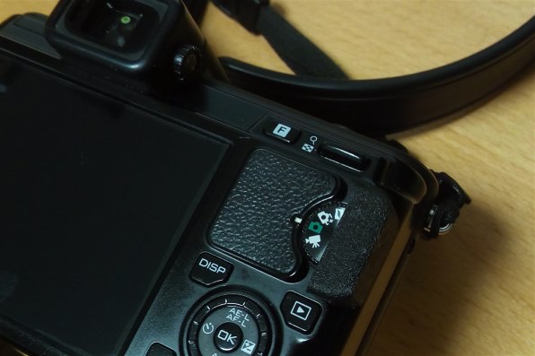 ニコン Nikon 1 V1 ボディ レビュー評価・評判 - 価格.com