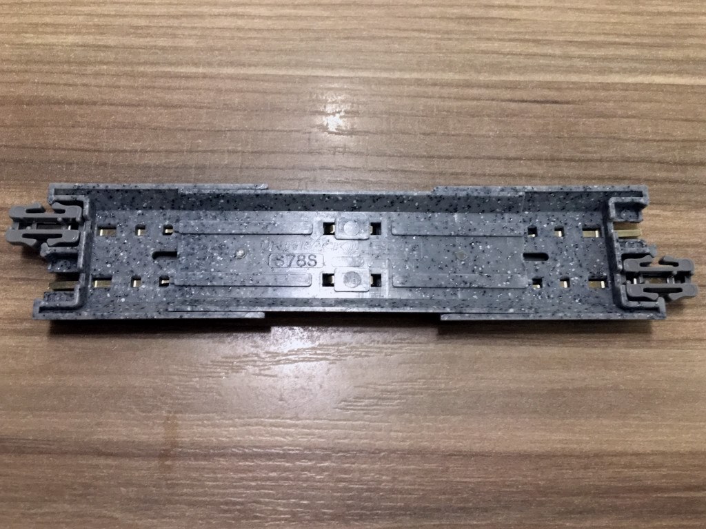 便利なスライド線路』 カトー 20-050 スライド線路 78～108mm (1