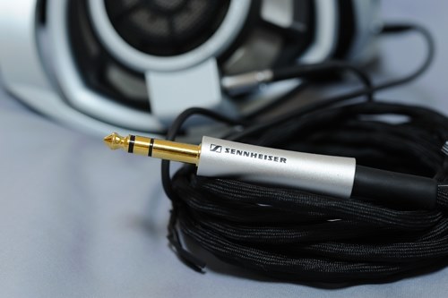 ゼンハイザー社の職人魂を強く感じることが出来る逸品』 ゼンハイザー