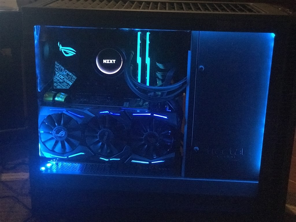 グラボ縦置きでSLI可能』 Fractal Design Define R6 TG FD-CA