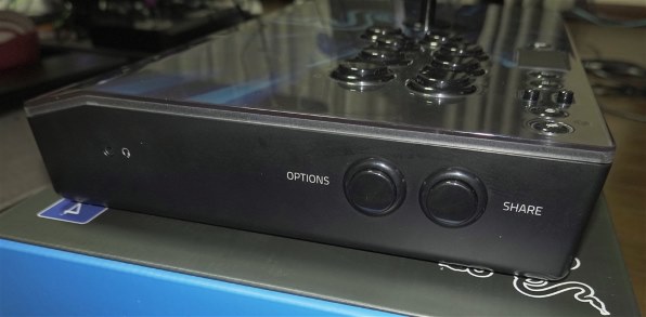 メンテナンス性よりも軽量化を重視したモデル。操作感は良好』 Razer Panthera Evo RZ06-02720100-R3A1  西川善司さんのレビュー評価・評判 - 価格.com