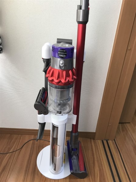 dyson Ｖ１０ SV12 FF フロアードック付きです。-