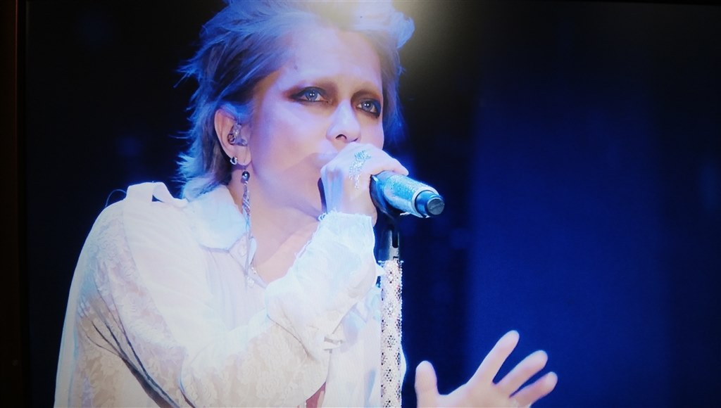 演出、カメラワーク良し。映像も綺麗でメンバーがかっこいい