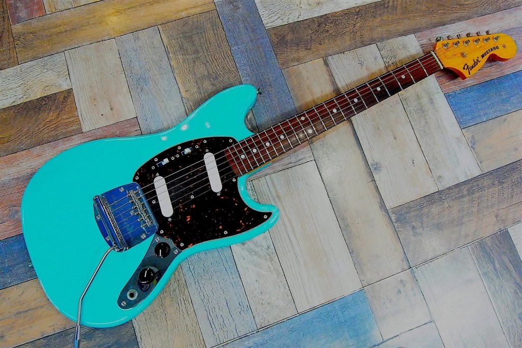 そのままでも十分楽しめるギター フェンダージャパン ムスタング Mg69 Sbl Jimmyじみーさんのレビュー評価 評判 価格 Com