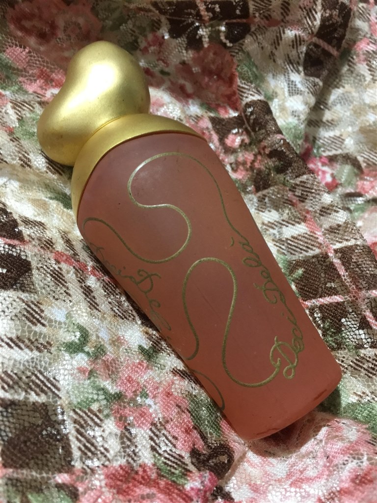 控えめパウダリーなフローラル ニナ リッチ ドゥシドゥラ Edt 30ml Ma Rsさんのレビュー評価 評判 価格 Com