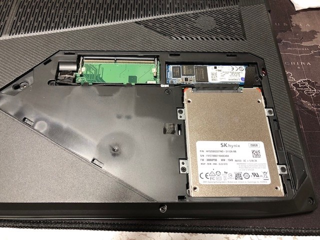 SSDに入れ替えました。』 ASUS ROG STRIX GL503GE SCAR Edition 