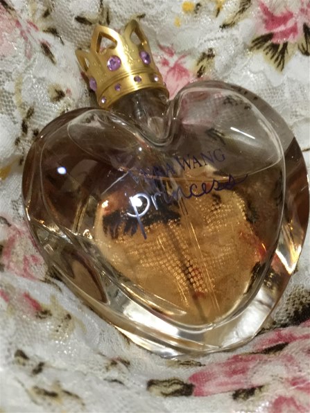 ヴェラ ウォン ヴェラ ウォン プリンセス EDT 50ml 価格比較 - 価格.com
