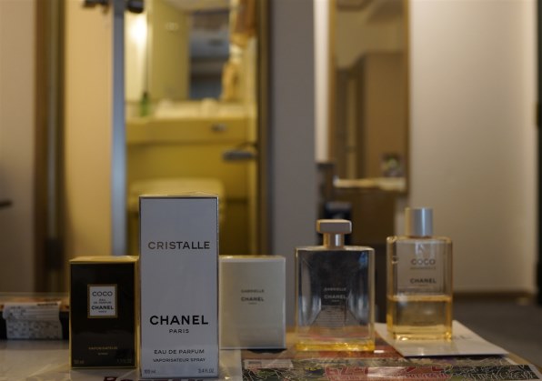 横:シャネル　クリスタル　ヴァポリザター　100ml クリスタル オードゥ トワレット（ヴァポリザター） - 100 ml