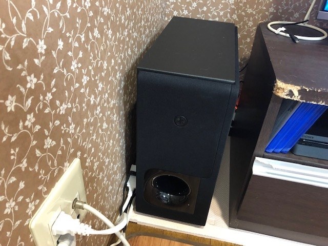 映画はサラウンドでテレビ番組は良質な音で聞き取りやすい