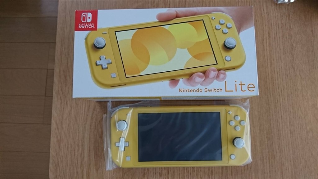 妻へのプレゼント』 任天堂 Nintendo Switch Lite [イエロー] ラーメン 