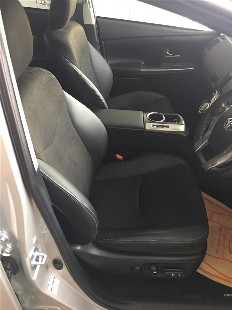 2代目ウィッシュ1 8sからの乗り換えと親のフリードhvとの比較 トヨタ プリウスa 11年モデル ジャイアント マッピーさんのレビュー評価 評判 価格 Com