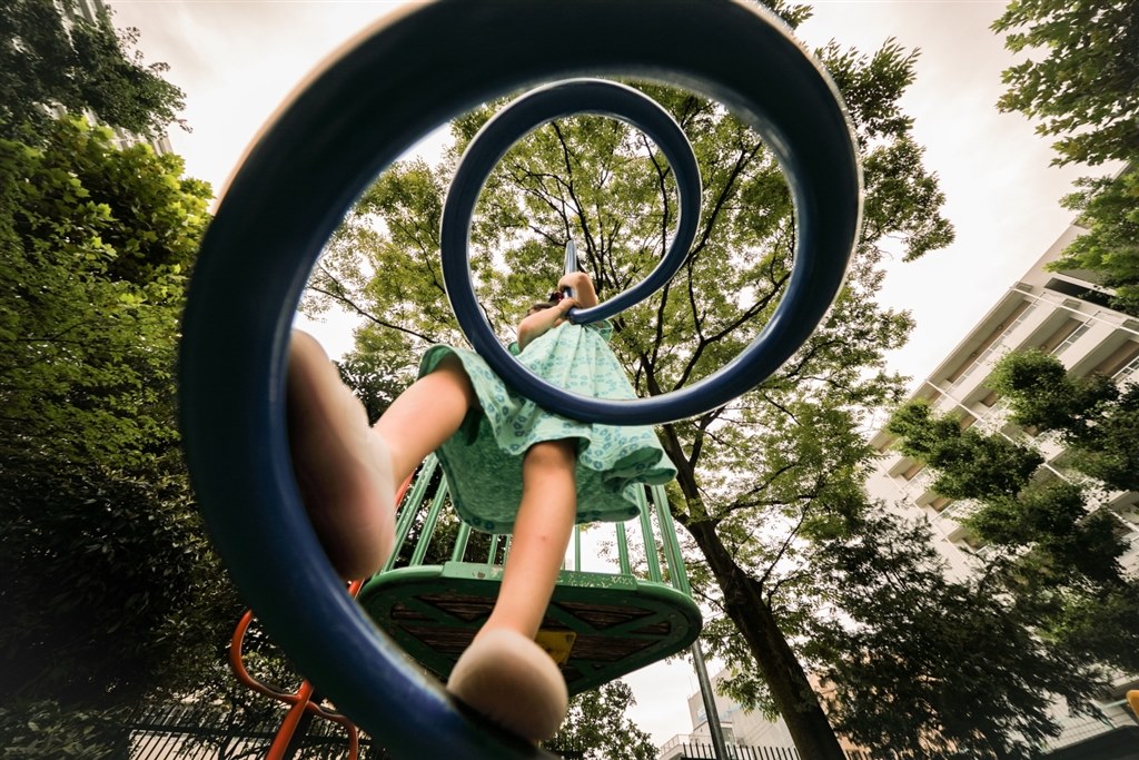 超広角に見えない超異次元広角レンズ』 CANON EF11-24mm F4L USM