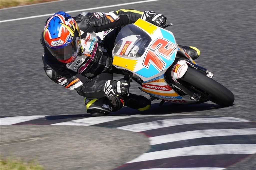 運動会で差がつくママの秘密兵器 SONY α6400Y ダブルズーム シルバー