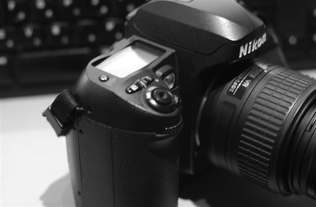 ⭐️Nikon D100 ボディ 美品 動作確認済み⭐️デジタル一眼レフ⭐️ ニコン D100ボディ 中古カメラ・レンズ販売サイト | メディア