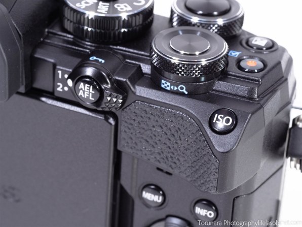 高機能・高性能の小さな巨人』 オリンパス OM-D E-M5 Mark III ボディ