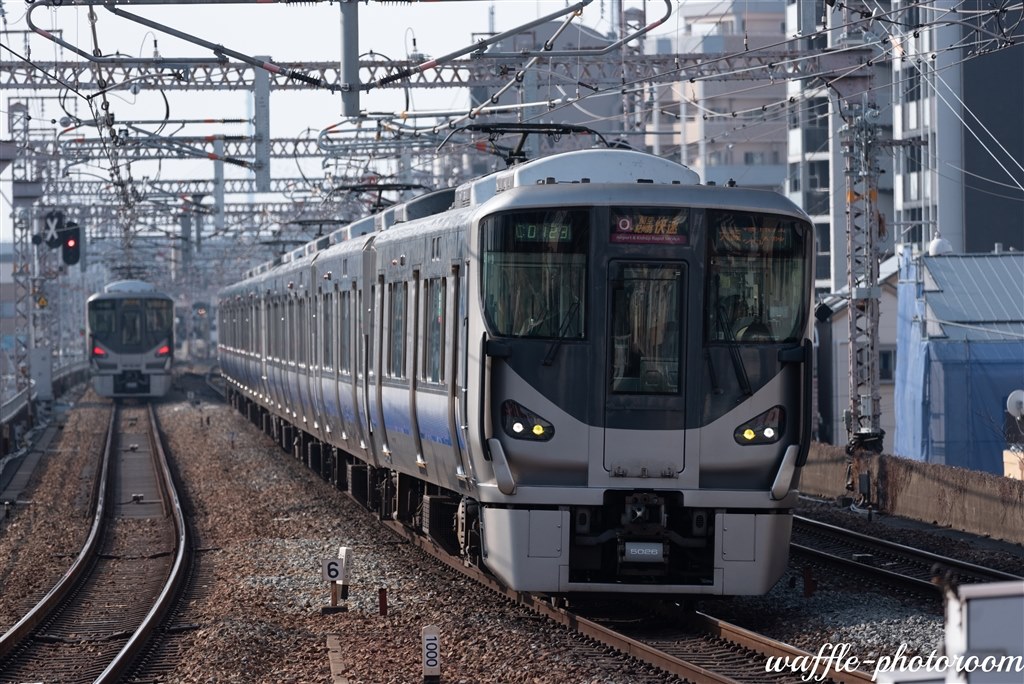 鉄道写真利器 Nikon AFS 70-300mm f/4.5-5.6G VR このレンズもデビュー