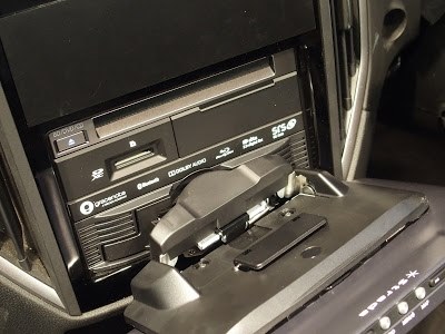 モニター部の面積は変えずに画面を10型にサイズアップ モニター部の面積は変えずに画面を10型にサイズアップ