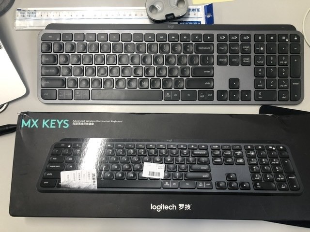 【美品】ロジクール KX800 MX KEYS（ワイヤレスキーボード）