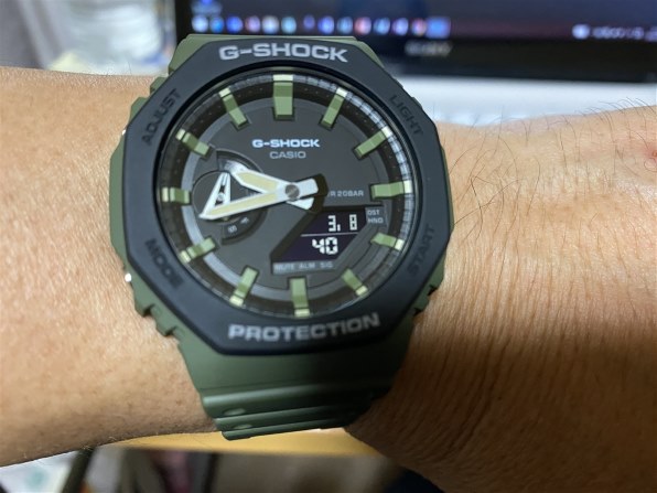 カシオ G-SHOCK Utility Color GA-2110SU-3AJF投稿画像・動画 - 価格.com