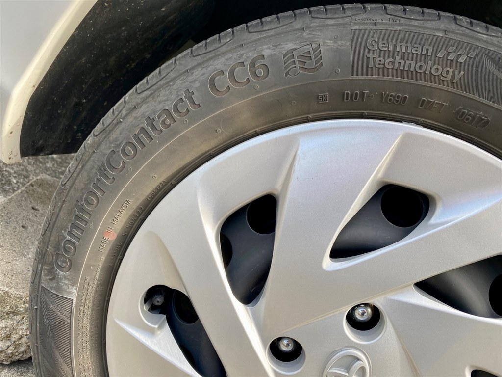 日本車につけても大丈夫』 コンチネンタル ComfortContact CC6 185/60R15 84H 抹茶 ういろさんのレビュー評価・評判 -  価格.com