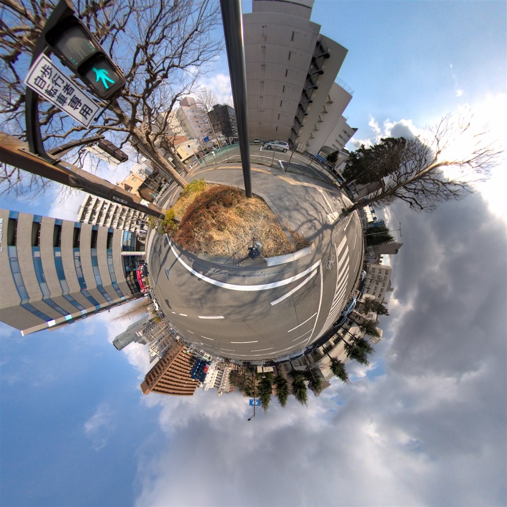 全天球(360°)素材撮影用として満足の行くレンズ』 Anhui 全天球(360°)素材撮影用として満足の行くレンズ』 Anhui