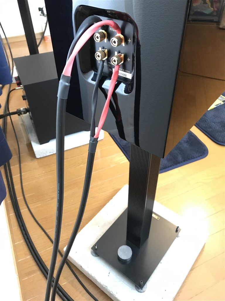 小型ブックシェルフSPの魅力を引き出す名脇役』 ティグロン MGT-60S