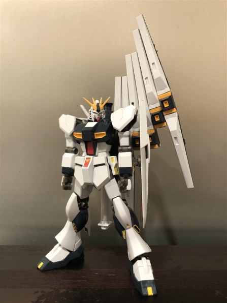 BANDAI HG 1/144 機動戦士ガンダム 逆襲のシャア νガンダム 価格