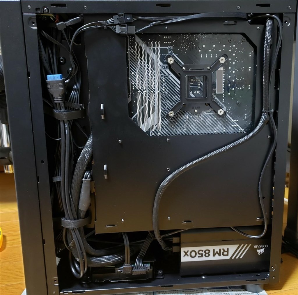 良い製品です』 Thermaltake H200 TG RGB CA-1M3-00M1WN-00 [ブラック] ぺかりすとさんのレビュー評価・評判 -  価格.com