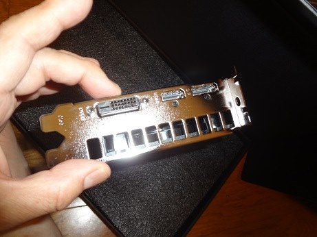 特に問題はありません。』 玄人志向 GF-GTX1650-E4GB/OC/DF