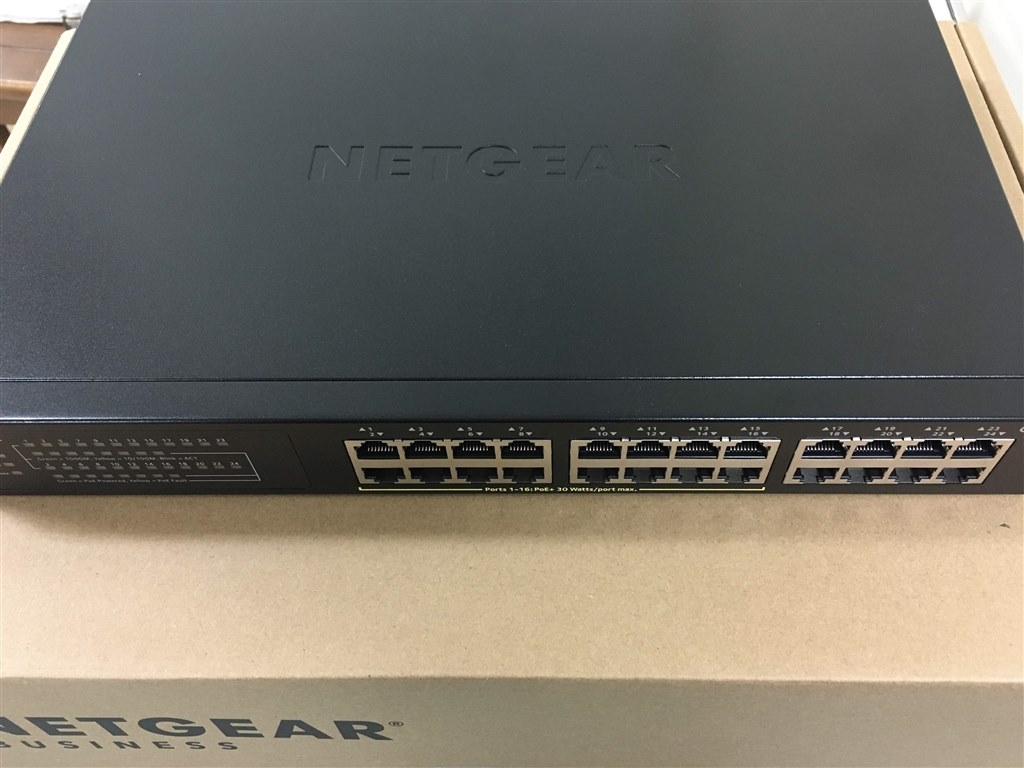 安価ながら高性能。壁掛け用金具同梱で3年保証。』 NETGEAR GS324P