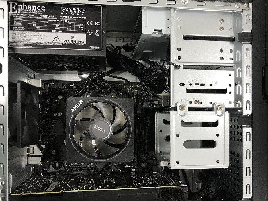 グラフィックボードはZT-T20710A-10Bが入っていました』 iiyama STYLE