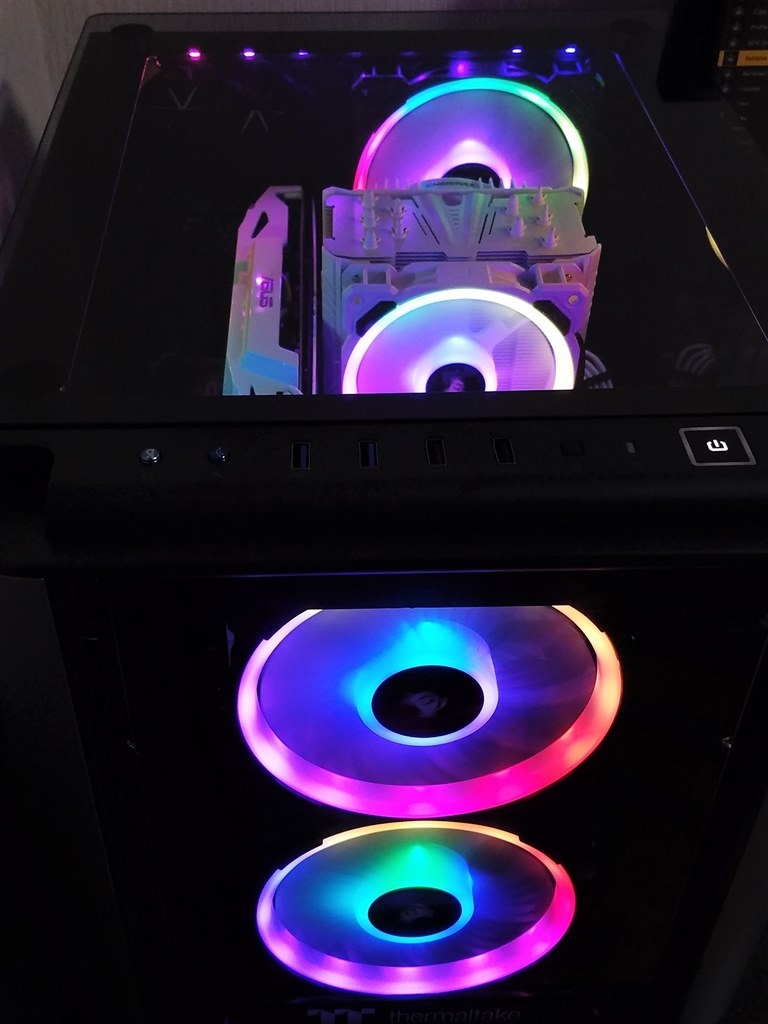 16個のアドレッサブルLED搭載ファン』 Corsair LL140 RGB 2Fan Pack