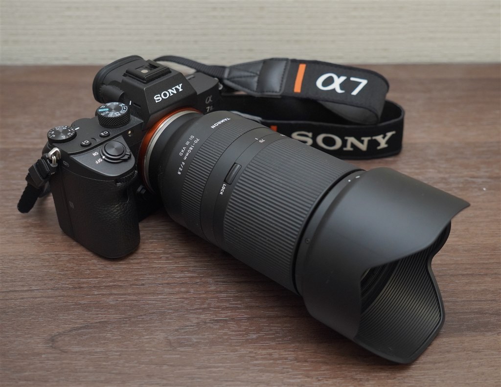 新品★タムロン 70-180mm F2.8 Di Ⅲ VXD SONY A056