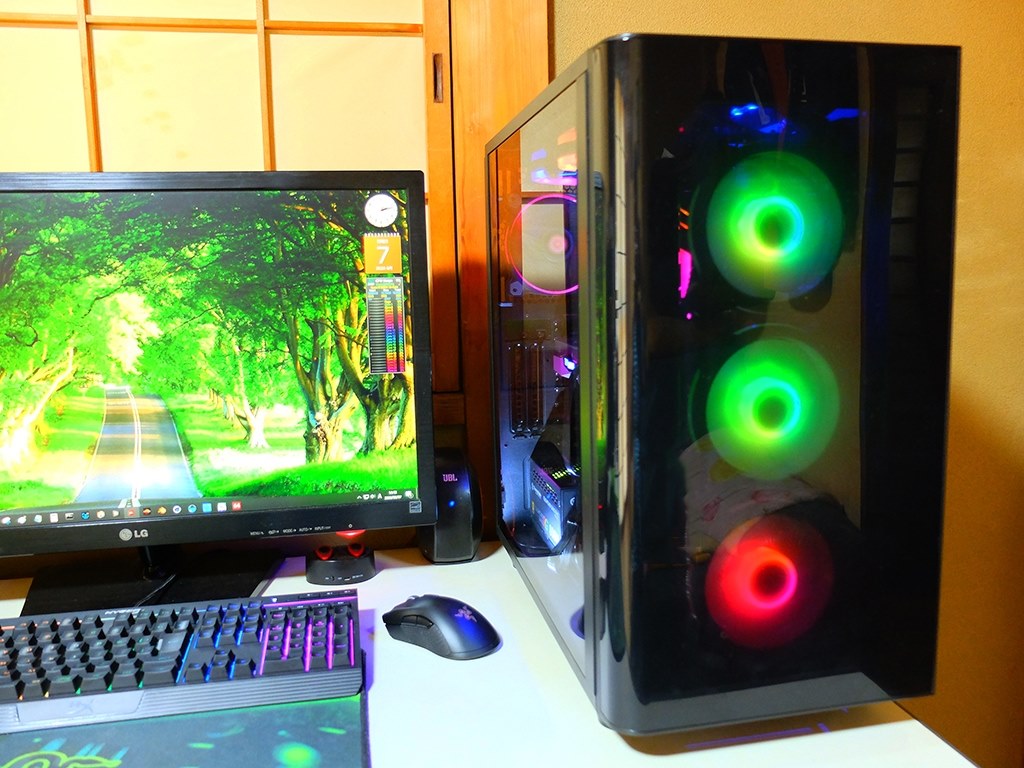 このケースで3代目が来ましたので再レビュを Thermaltake View 31 Tg Ca 1h8 00m1wn 00 オリエントブルーさんのレビュー評価 評判 価格 Com