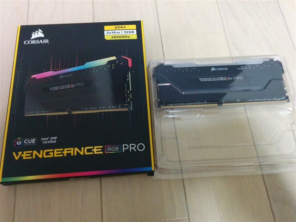 4枚差しすると確実に1枚故障します。』 Corsair CMW32GX4M2A2666C16