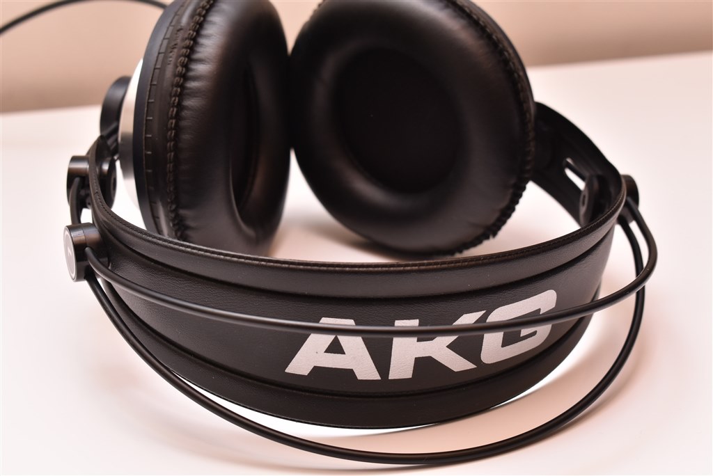AKGセミオープンエアー型の定番モニターヘッドホン 』 AKG K240 MKII 