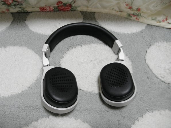 新品同様 KEF M500 超高音質高級ヘッドホン シルバー Amazon.co.jp: 【国内正規品】KEF M500 ハイファイ・ヘッドホン