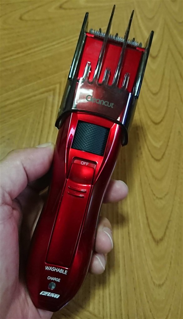 IZUMI イズミ バリカン ヘアーカッター HC-FW28-R RED 少し