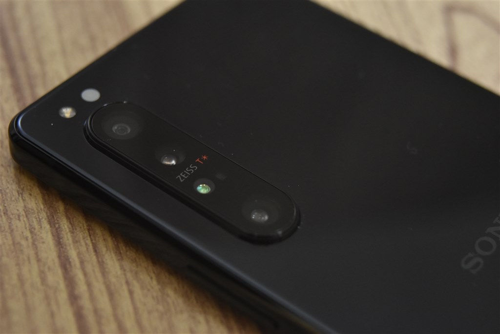 これぞSONY。少なくとも買って後悔はしない一作。』 SONY Xperia