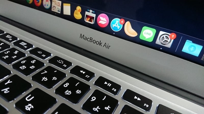 中古で買う際は、液晶の劣化に注意が必要です。』 Apple MacBook Air