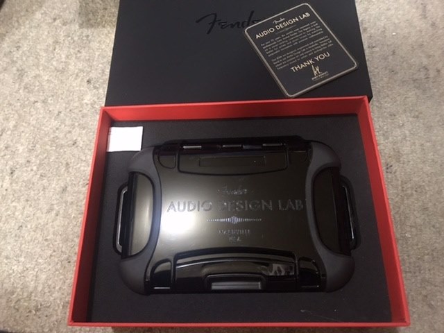 fender ten2リケーブル可能イヤホン 赤