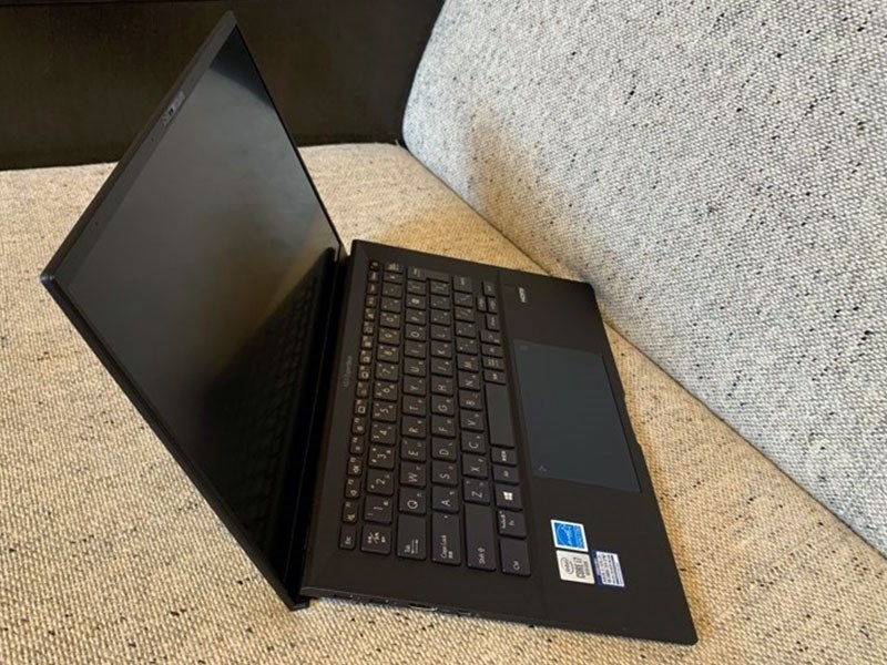 出張も苦にならないメインマシン』 ASUS ExpertBook B9 B9450FA Core i7 10510U・16GBメモリ・1TB  SSD・14型フルHD液晶搭載 大容量バッテリーモデル B9450FA-BM0295R 日航写真さんのレビュー評価・評判 - 価格.com