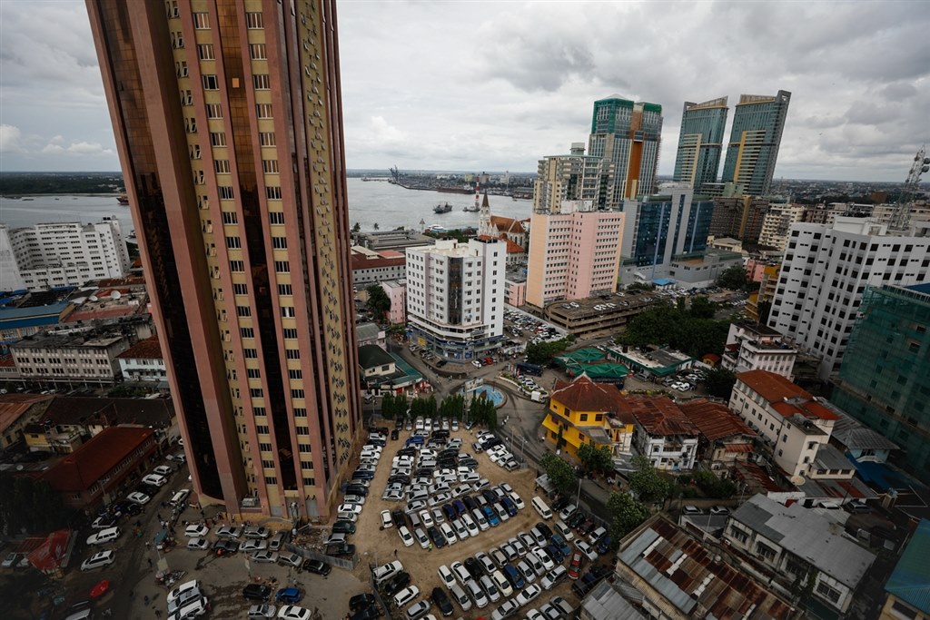 周辺の歪みが劇的に改善 Canon Ef16 35mm F2 8l Iii Usm いーよいーよさんのレビュー評価 評判 価格 Com