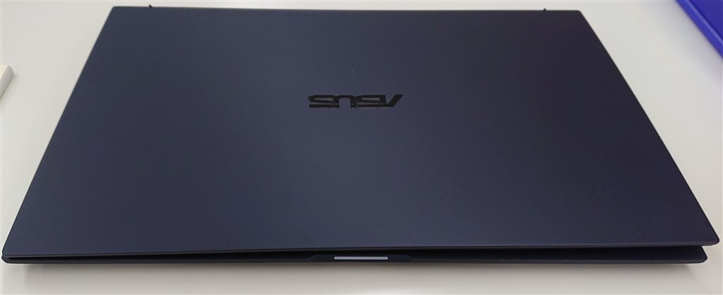 薄い！軽い！かっこいい！！…けど、筐体は弱い？』 ASUS ExpertBook B9