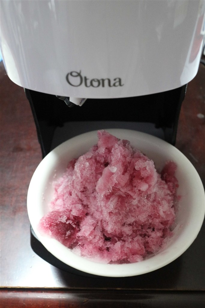 型落ち品ですが 今年もこれから活躍する予定です ドウシシャ Otona 電動ふわふわとろ雪かき氷器 Dty 19 雀のチュンチュンさんのレビュー評価 評判 価格 Com