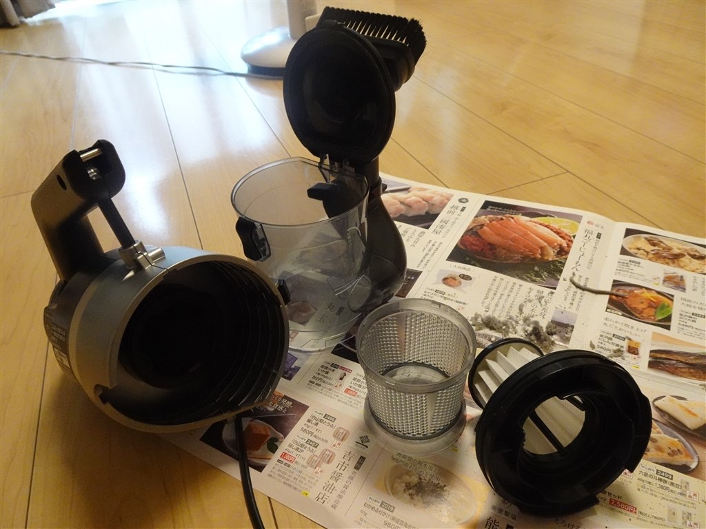 音からしてキャニスター並みにパワフル！ガテン系ハンディ掃除機
