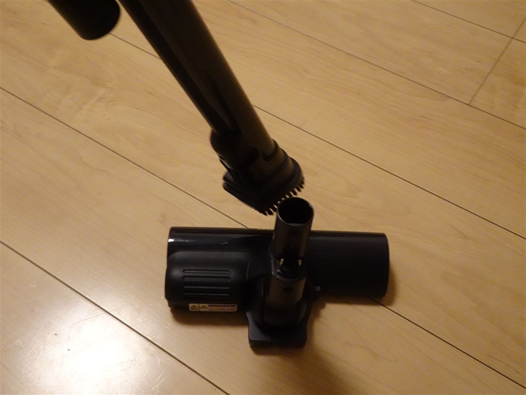 業界最軽量の約1.2kgの総重量でより快適・気軽にお掃除！』 シャープ