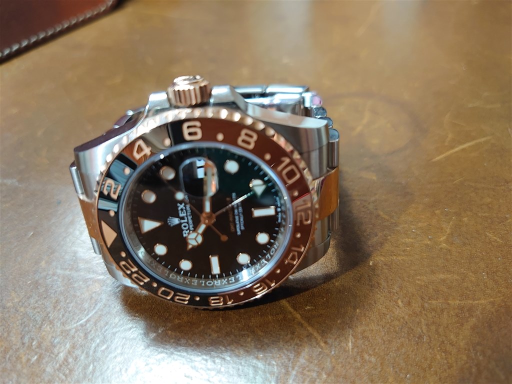 カスタム時計、GMTブラック、ツートンベゼル、ローズゴールド、ラバーベルト カスタム時計、GMTブラック、ツートンベゼル、ローズゴールド