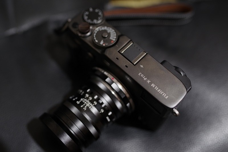 不便なカメラなのに段々と好きになっていく不思議なカメラ』 富士