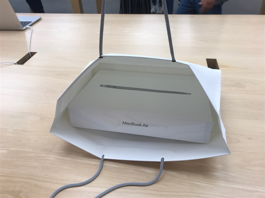 MacBook Air買いました』 Apple MacBook Air Retinaディスプレイ 1100 